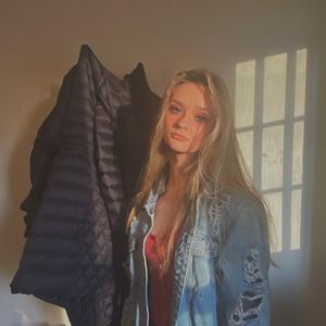 Meet your Posher, Elle